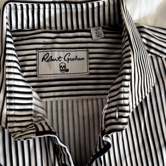 Robert Graham cotton button up - Picture 14 of 14